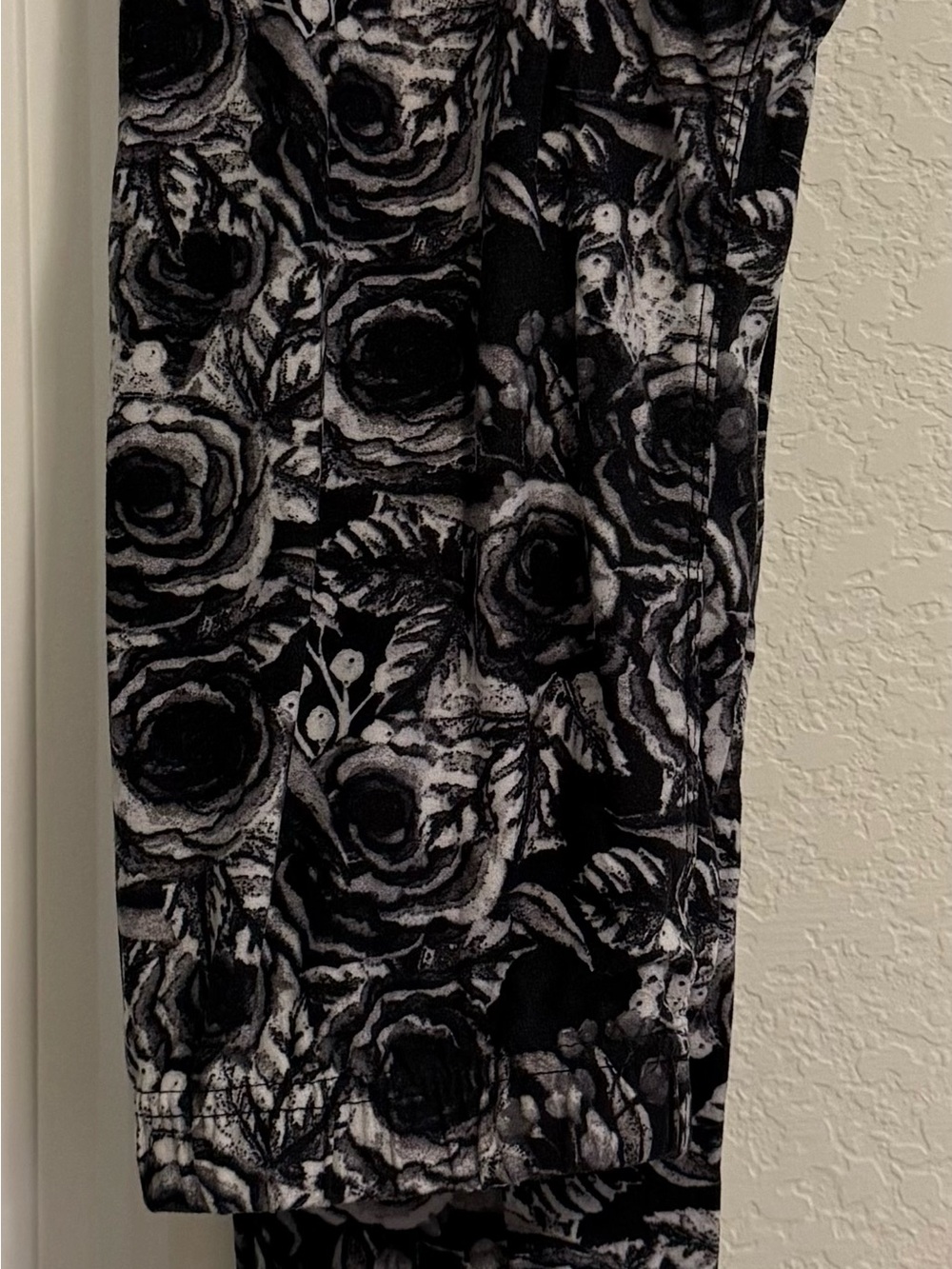 Black & White Floral Leggings
